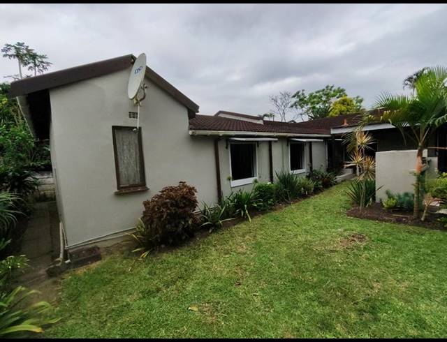 5 BEDROOM HOUSE FOR SALE IN NEW DAWN PARK